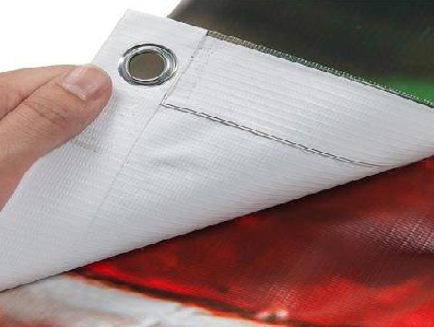 湖口喷绘和刀刮布的工艺区别。